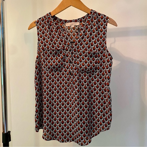 LOFT Tops - LOFT sleeveless blouse